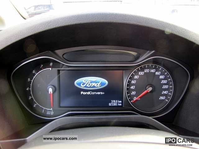Где отображается текущая дата в Ford Focus 3 и от чего она зависит