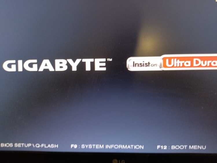 Как зайти в биос gigabyte b450m Как зайти в биос gigabyte b450m