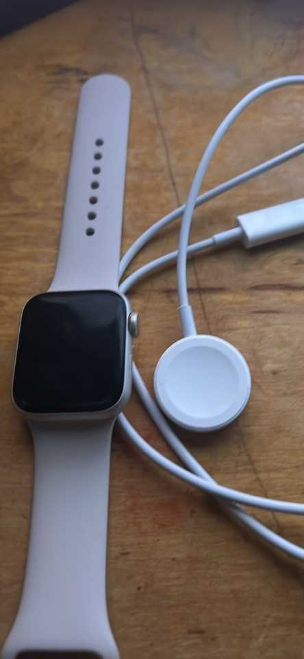 Зарядка Apple Watch от ноутбука или ПК без фирменного адаптера