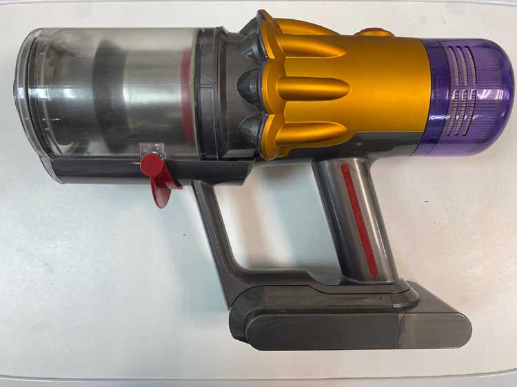 Как правильно подключить зарядное устройство к пылесосу Dyson?
