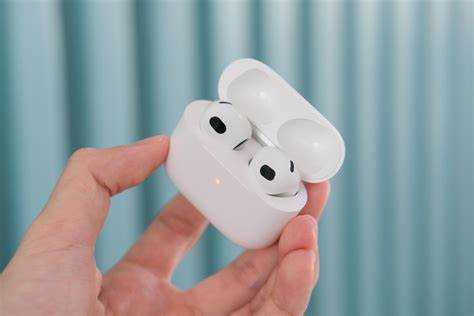 Влияние места производства на цену и качество AirPods
