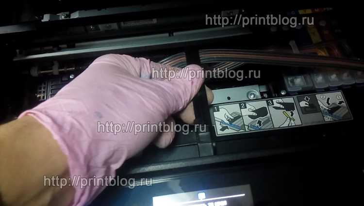 Во время работы устройство периодически выполняет технические циклы, при которых: