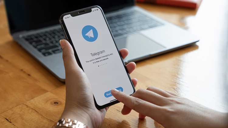 undefinedJabber</strong>, также известный как XMPP (Extensible Messaging and Presence Protocol), представляет собой открытый протокол для обмена мгновенными сообщениями и передачи статусов пользователей. Его преимущество – децентрализованная архитектура: любой пользователь может создать собственный сервер и подключаться к другим. Jabber поддерживает шифрование сообщений через <em>TLS</em> и расширения для передачи файлов, видеозвонков и интеграции с корпоративными системами.»></p>
<p><strong>Telegram</strong> – это облачный мессенджер с закрытым исходным кодом клиентских приложений и собственной серверной инфраструктурой. Он использует протокол <em>MTProto</em> для передачи сообщений и обеспечивает сквозное шифрование в секретных чатах. Telegram поддерживает каналы, боты и группы до нескольких тысяч участников, что делает его удобным для как личного общения, так и для бизнес-коммуникаций.</p>
<p>Для пользователей Jabber важно выбрать стабильный сервер и клиент с поддержкой всех необходимых расширений. Рекомендуется использовать <em>OTR</em> или встроенное шифрование для защиты переписки. В Telegram следует проверять настройки приватности и активировать двухфакторную аутентификацию, особенно при работе с публичными каналами и ботами. Оба инструмента подходят для обмена текстом, файлами и мультимедиа, но выбор зависит от приоритетов: открытость и контроль у Jabber, удобство и функциональность у Telegram.</p>
<h2>Вопрос-ответ:</h2>
<h4>В чем разница между Jabber и Telegram?</h4>
<p>Jabber — это открытый протокол XMPP для обмена сообщениями и статусами пользователей, позволяющий создавать собственные серверы. Telegram — закрытый облачный мессенджер с собственной серверной инфраструктурой и протоколом MTProto, поддерживающий каналы, группы и ботов. Основное отличие — децентрализованность и контроль у Jabber, удобство и функции у Telegram.</p>
<h4>Как подключиться к Jabber и начать общение?</h4>
<p>Для работы с Jabber нужно выбрать сервер (например, jabber.org) и установить клиентское приложение, поддерживающее XMPP. После регистрации создается уникальный идентификатор пользователя. Сообщения и файлы можно отправлять контактам, добавленным в список друзей. Рекомендуется использовать шифрование OTR или встроенные расширения XMPP для защиты переписки.</p>
<h4>Какие возможности Telegram доступны для бизнеса?</h4>
<p>Telegram позволяет создавать публичные и приватные каналы для рассылки информации, управлять группами с тысячами участников, подключать ботов для автоматизации задач и интегрировать сервисы через API. Также поддерживается отправка документов, мультимедиа и голосовых сообщений с возможностью управления правами участников.</p>
<h4>Насколько безопасны сообщения в Jabber и Telegram?</h4>
<p>В Jabber безопасность зависит от выбранного сервера и клиента. Использование TLS и OTR шифрования защищает переписку. В Telegram стандартные чаты шифруются на сервере, а секретные чаты используют сквозное шифрование. Для обеих платформ рекомендуется активировать двухфакторную аутентификацию и проверять источники добавляемых контактов.</p>
<h4>Можно ли обмениваться файлами и мультимедиа через Jabber и Telegram?</h4>
<p>Да, обе платформы поддерживают передачу файлов, изображений и аудио. Jabber использует расширения XMPP для передачи больших файлов и мультимедиа, тогда как Telegram хранит данные в облаке и позволяет делиться ссылками, файлами до 2 ГБ, а также медиа с групп и каналов.</p>
<h4>Для чего используют Jabber и Telegram?</h4>
<p>Jabber применяется для обмена мгновенными сообщениями и управления статусами пользователей через протокол XMPP. Он подходит для организации внутренней корпоративной сети или общения через публичные серверы. Telegram используется для личного и группового общения, рассылки сообщений через каналы, работы с ботами и обмена медиафайлами. Основное отличие — Jabber децентрализован и требует настройки сервера, Telegram — облачный и готов к использованию сразу после регистрации.</p>
<h4>Как обеспечить безопасность переписки в Jabber и Telegram?</h4>
<p>В Jabber нужно выбирать проверенные серверы и клиентские приложения с поддержкой шифрования TLS и OTR. Это защитит сообщения от перехвата и подмены. В Telegram стандартные чаты шифруются на сервере, а секретные чаты используют сквозное шифрование. Рекомендуется активировать двухфакторную аутентификацию, ограничивать доступ к каналам и проверять контакты перед добавлением в список.</p>
							</div>
						</article>

						<div class=