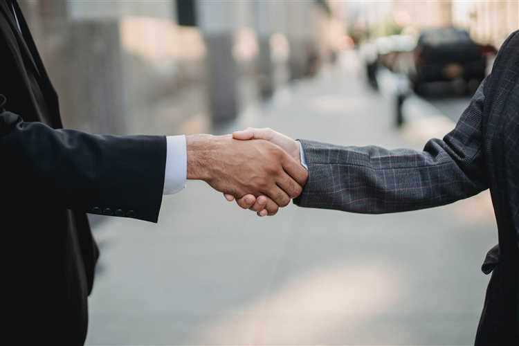 Как понятие handshake применяется в программировании и API