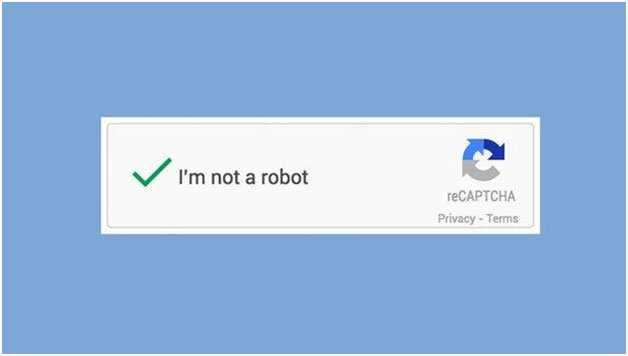 Интеграция происходит через JavaScript API: сайт добавляет специальный скрипт и привязывает его к формам или кнопкам. Рекомендуется устанавливать порог риска 0.5–0.7 для средних нагрузок и 0.3–0.5 на страницах с высокой посещаемостью, чтобы минимизировать ложные срабатывания.