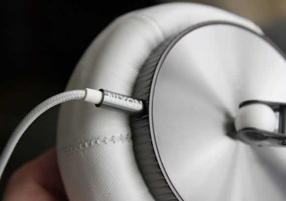 Подключение беспроводных наушников AirPods к iPhone