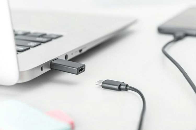 Как подключить выключенный телефон к компьютеру через usb