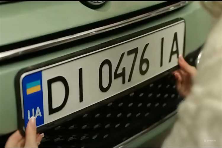 Создание автоматической нумерации с помощью поля и последовательности
