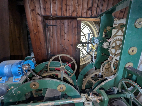 [Перевод] Чиню башенные часы полицейского участка